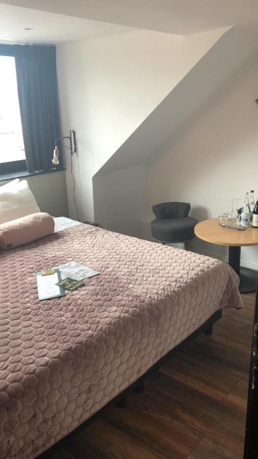 Valkenhof Hotel 2*