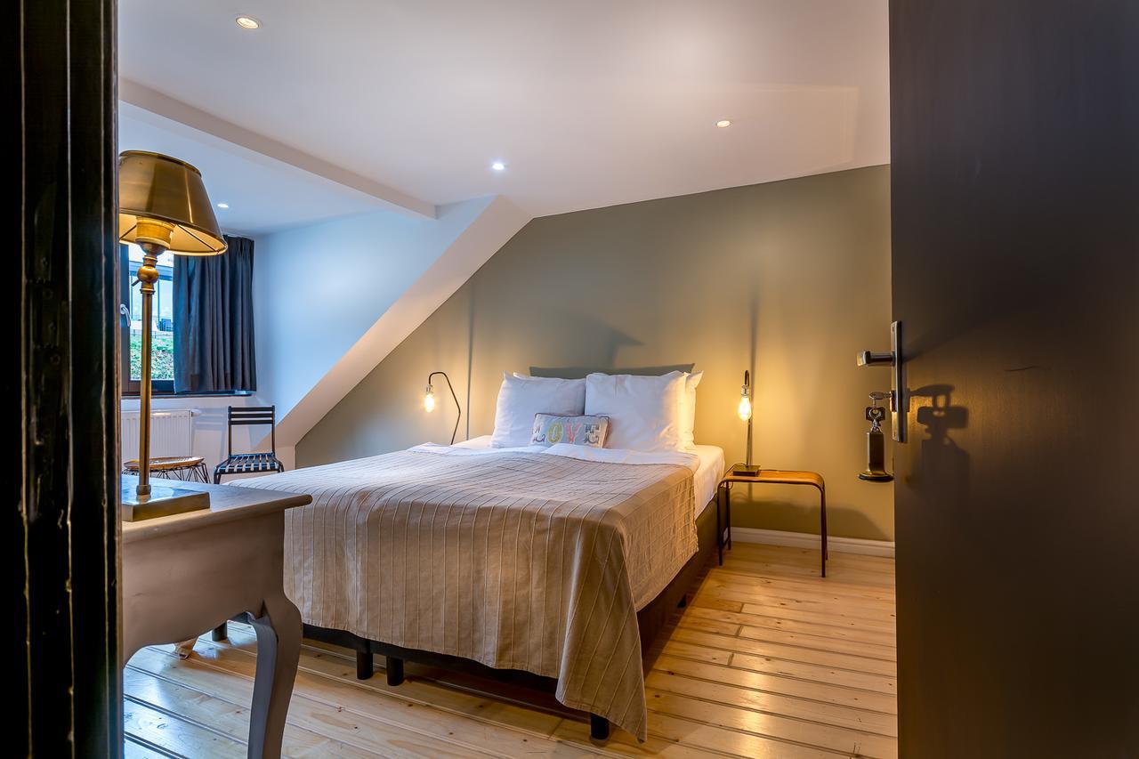 Hotel Valkenhof 2*