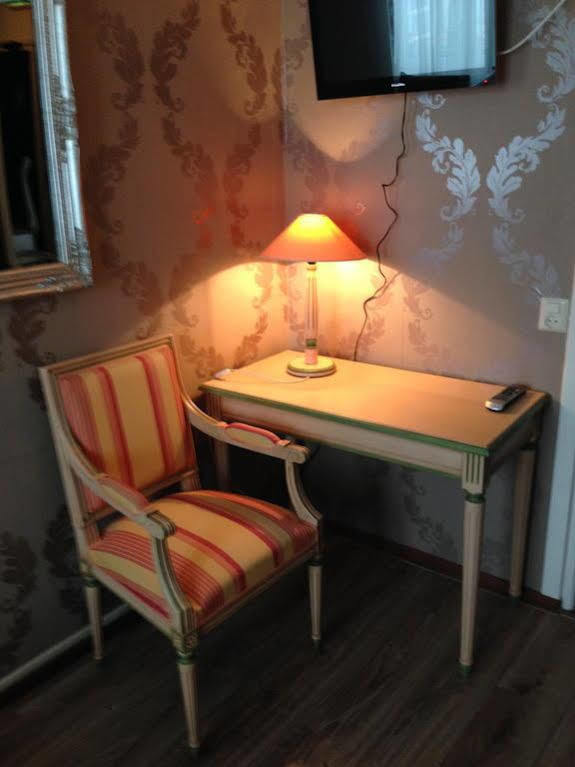 Hotel Valkenhof 2*
